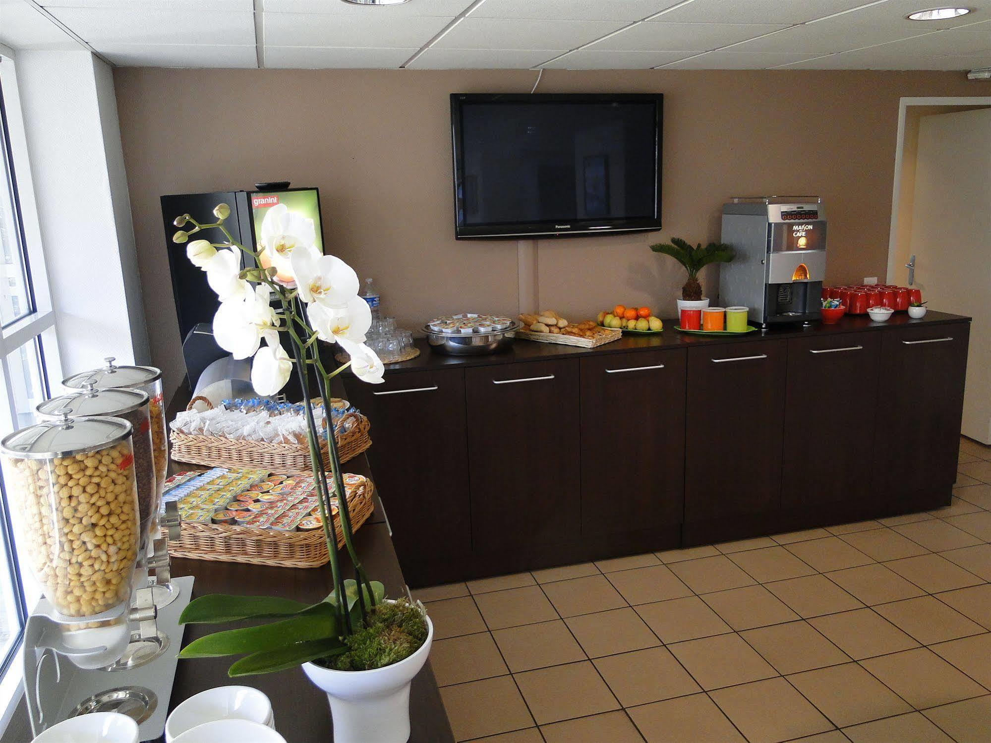 All Suites Appart Hotel Bordeaux Merignac - Aeroport Bagian luar foto